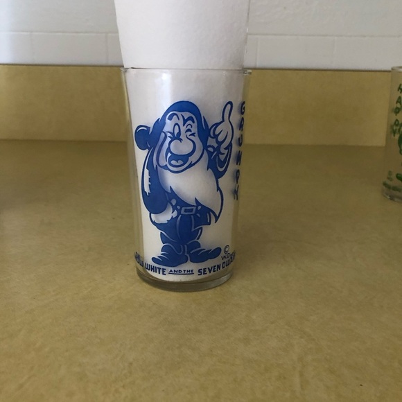 Snow White & The Seven Dwarfs - Walt Disney glasses lot of 8 - Picture 11 of 16